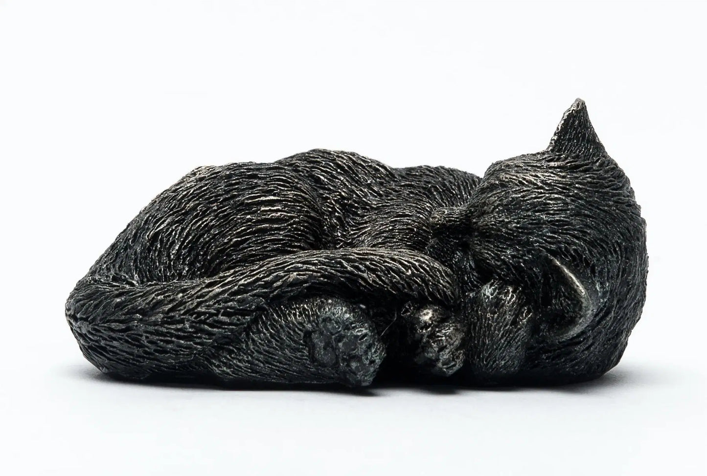 Sleeping Cat Curled Up Plant Pot Feet - Set of 3